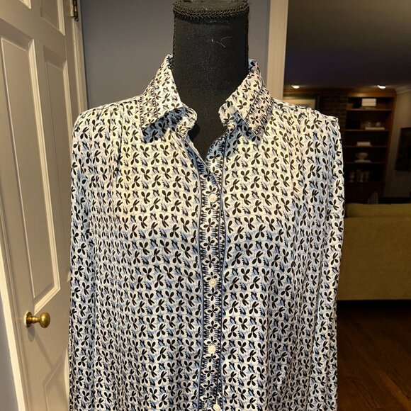 Max Studio, Long Sl Button Down Shirt, NWT, Ladies Large, Bl, Wh, Blue design - Picture 1 of 7